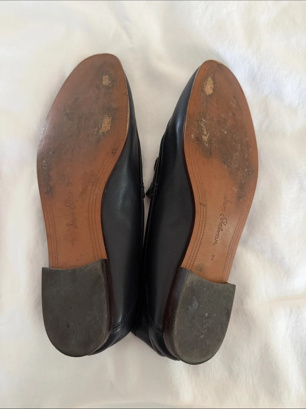 ✨elegant comfort!✨Sam Edelman Black Leather Loafers with Gold Bit